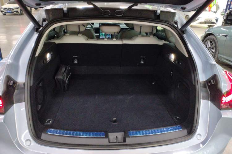 Used NETA S Shooting Brake 2024 Range-Extended 300 Standard Edition Trunk
