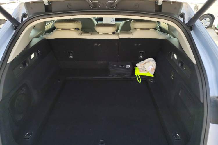 Used NETA S Shooting Brake 2024 Range-Extended 300 Standard Edition Trunk