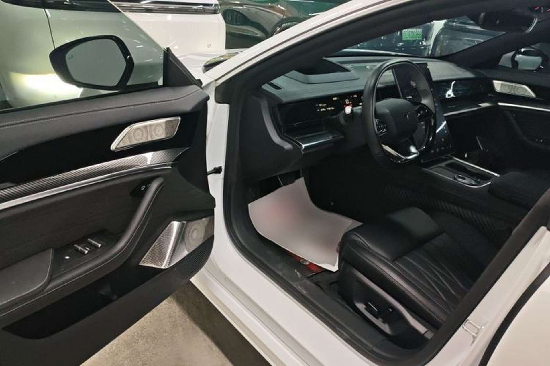 Used NETA S Shooting Brake 2024 Range-Extended 300 Standard Edition Driver Seat