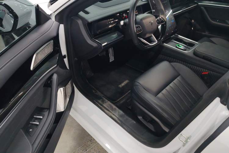 Used NETA S Shooting Brake 2024 Range-Extended 300 Standard Edition Driver Seat