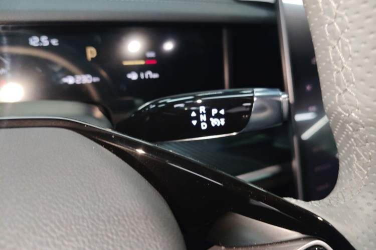 Used NETA S Shooting Brake 2024 Range-Extended 300 Standard Edition Gear Lever