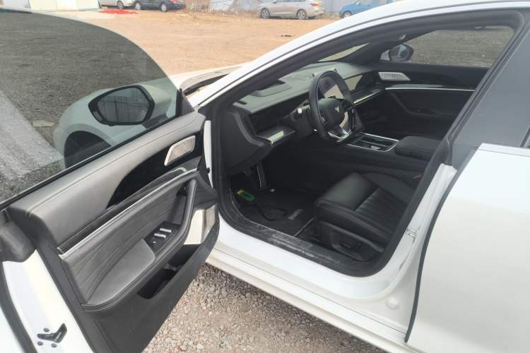 Used NETA S Shooting Brake 2024 Pure Electric 510 Standard Edition Interior 3