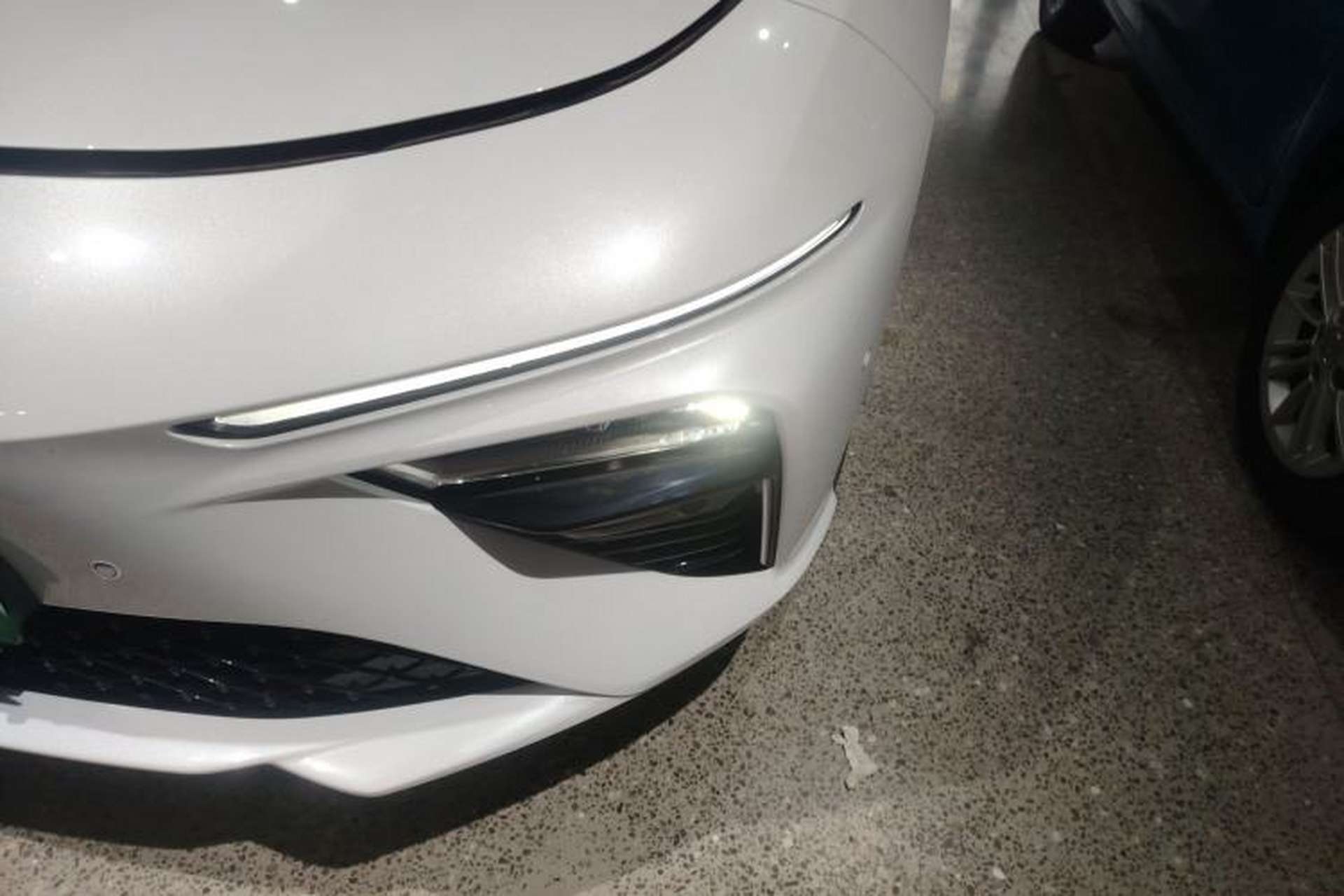 Used NETA S Shooting Brake 2024 Range-Extended 300 Standard Edition Left Front Headlight