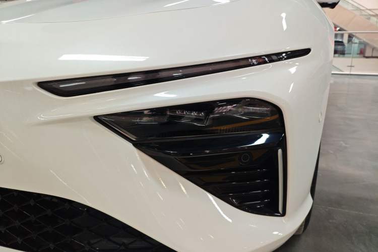Used NETA S Shooting Brake 2024 Range-Extended 300 Standard Edition Left Front Headlight