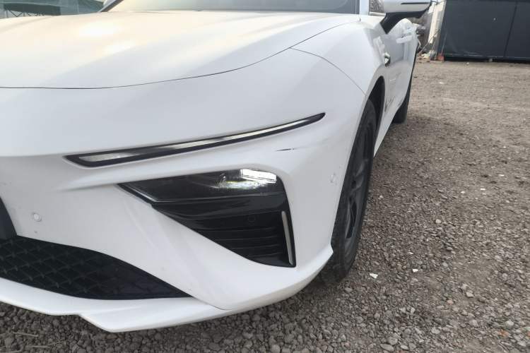 Used NETA S Shooting Brake 2024 Pure Electric 510 Standard Edition Left Front Headlight