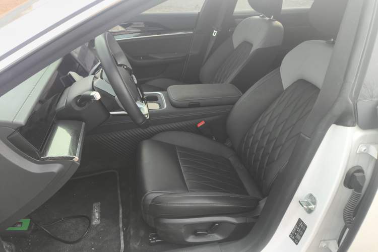 Used NETA S Shooting Brake 2024 Pure Electric 510 Standard Edition Left Front Seat