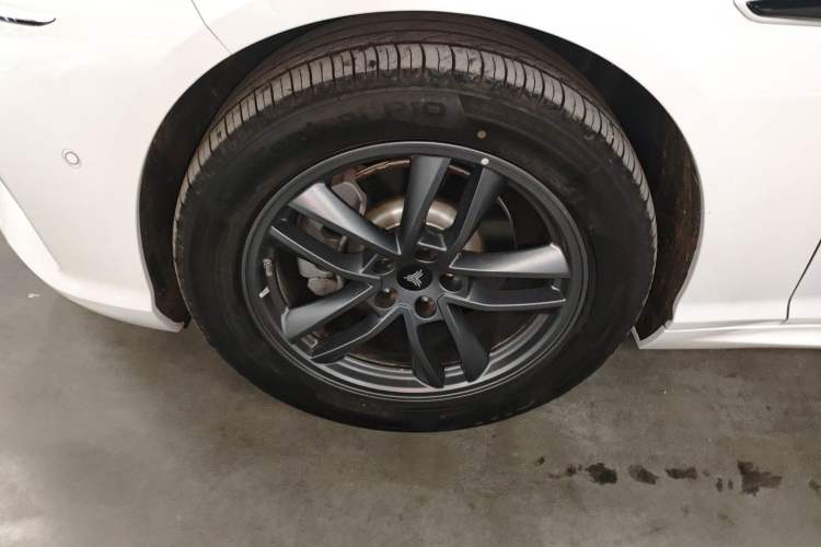 Used NETA S Shooting Brake 2024 Range-Extended 300 Standard Edition Left Front Wheel Hub