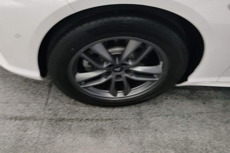 Used NETA S Shooting Brake 2024 Range-Extended 300 Standard Edition Left Front Wheel Hub