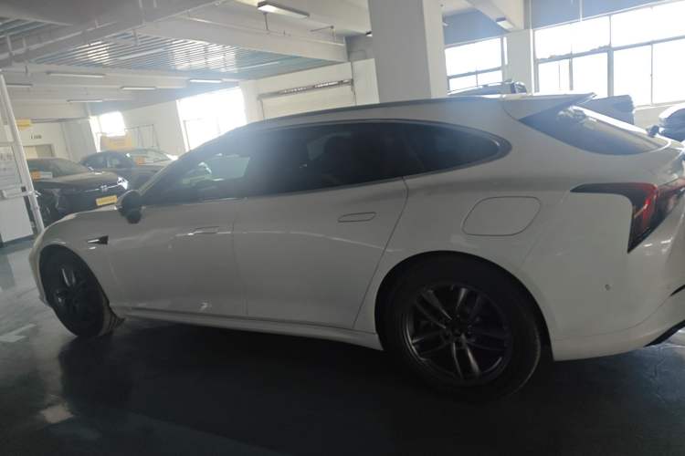 Used NETA S Shooting Brake 2024 Range-Extended 300 Standard Edition Left Side
