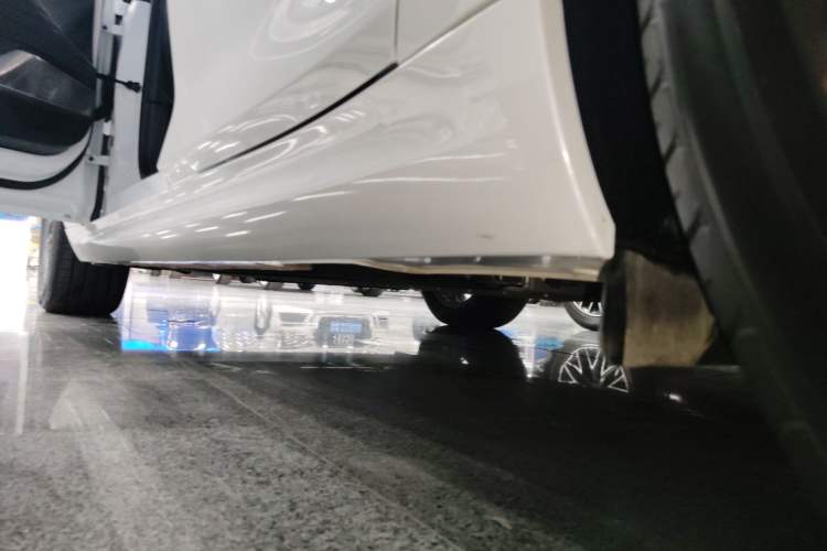 Used NETA S Shooting Brake 2024 Range-Extended 300 Standard Edition Left Side Sill