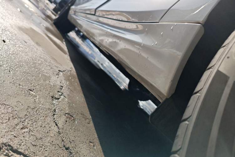 Used NETA S Shooting Brake 2024 Range-Extended 300 Standard Edition Left Side Sill