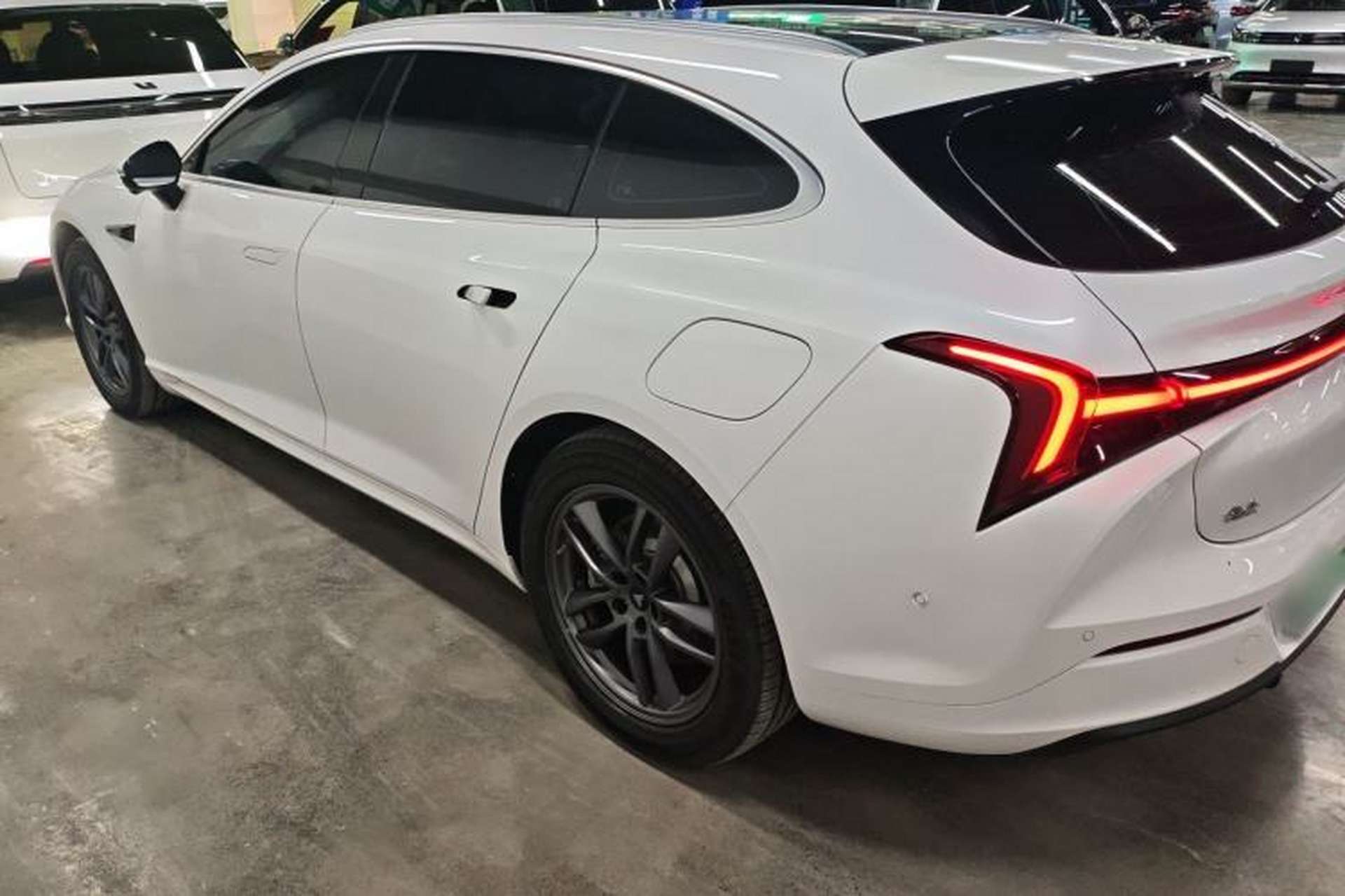 Used NETA S Shooting Brake 2024 Range-Extended 300 Standard Edition Left Side