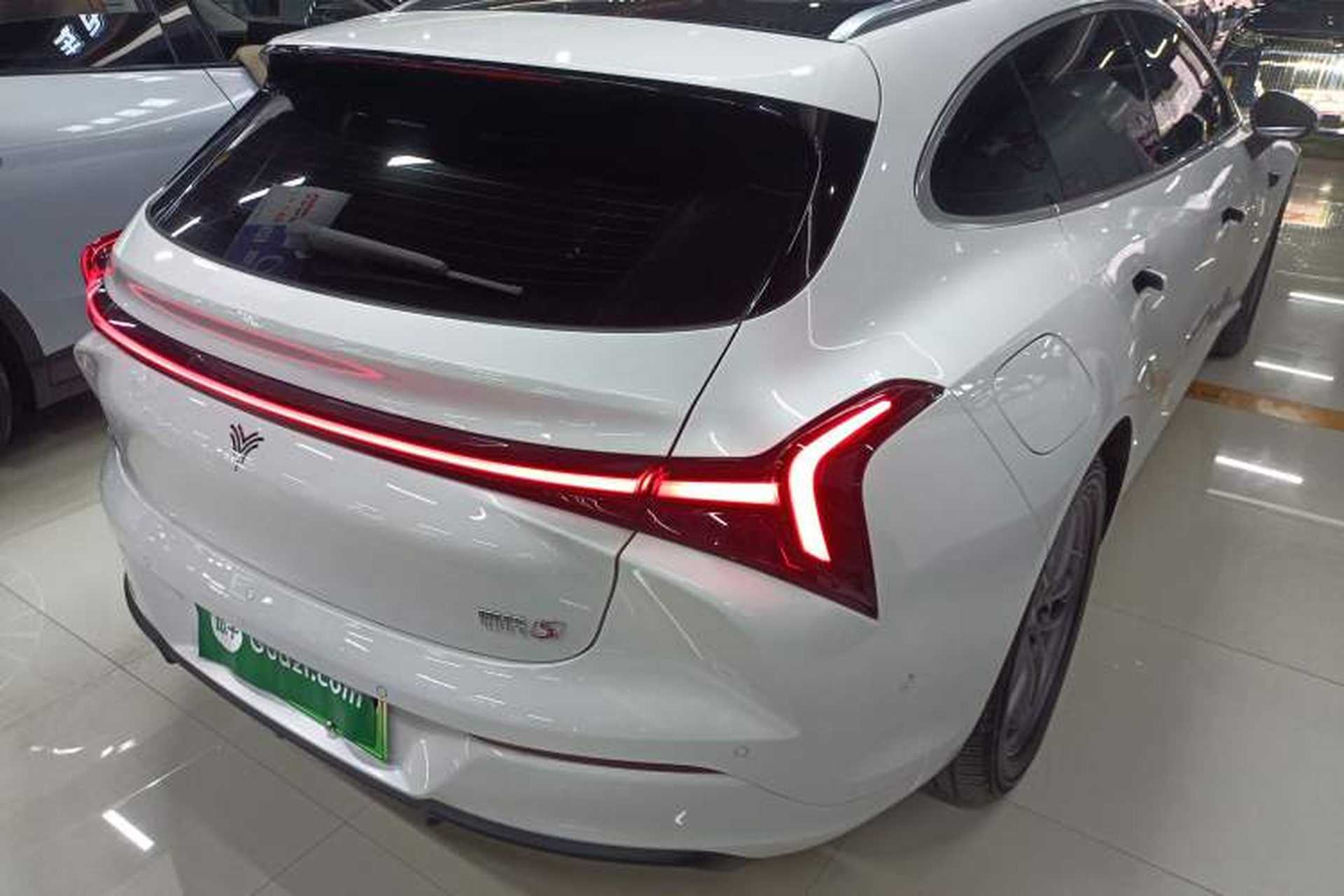 Used NETA S Shooting Brake 2024 Range-Extended 300 Standard Edition Rear Right 45 Deg