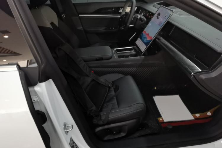 Used NETA S Shooting Brake 2024 Range-Extended 300 Standard Edition Right Front Seat