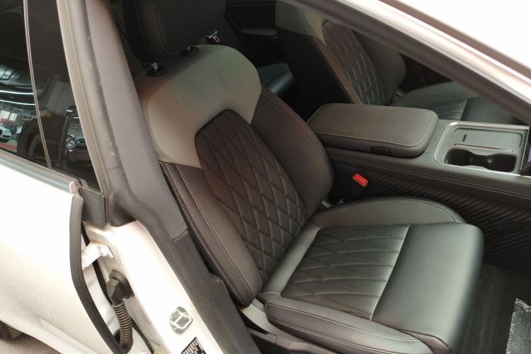 Used NETA S Shooting Brake 2024 Range-Extended 300 Standard Edition Right Front Seat