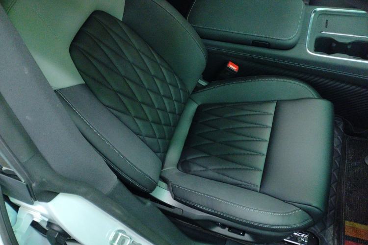 Used NETA S Shooting Brake 2024 Range-Extended 300 Standard Edition Right Front Seat