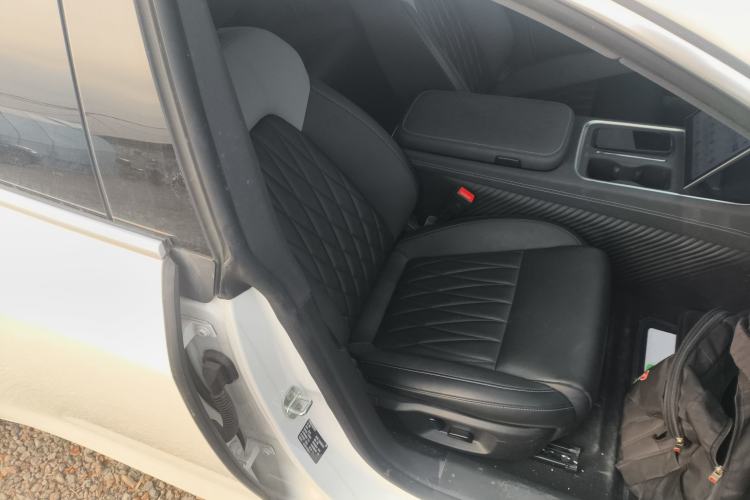 Used NETA S Shooting Brake 2024 Pure Electric 510 Standard Edition Right Front Seat