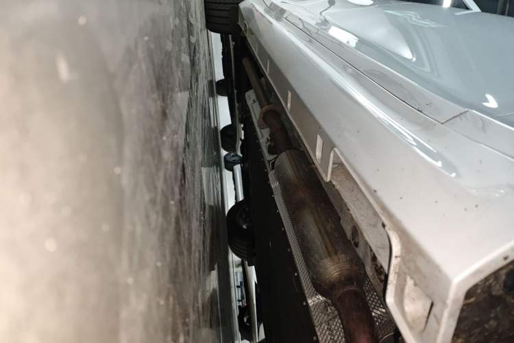 Used NETA S Shooting Brake 2024 Range-Extended 300 Standard Edition Right Side Sill