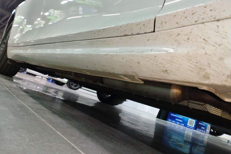 Used NETA S Shooting Brake 2024 Range-Extended 300 Standard Edition Right Side Sill