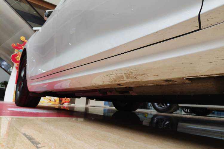 Used NETA S Shooting Brake 2024 Range-Extended 300 Standard Edition Right Side Sill