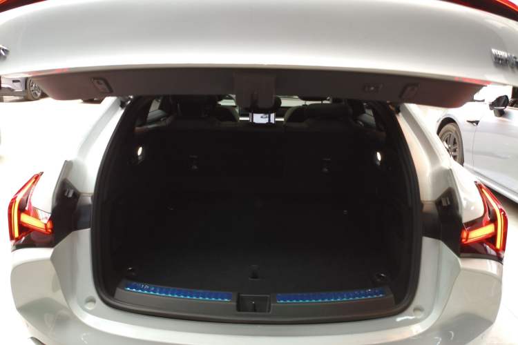Used NETA S Shooting Brake 2024 Range-Extended 300 Standard Edition Trunk