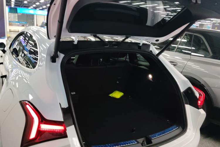 Used NETA S Shooting Brake 2024 Range-Extended 300 Standard Edition Trunk