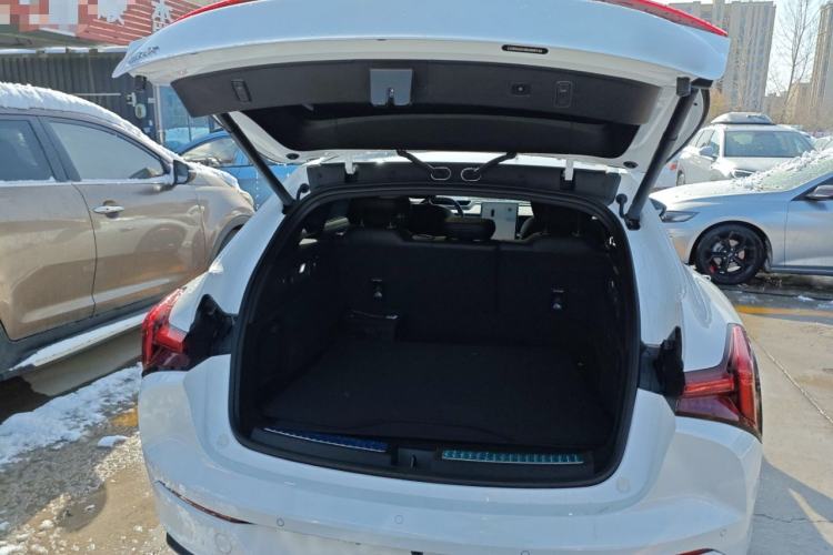 Used NETA S Shooting Brake 2024 Range-Extended 300 Standard Edition Trunk