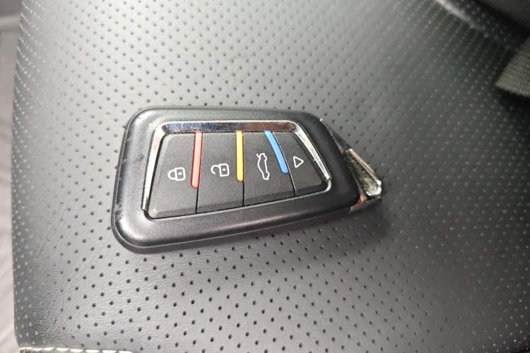 Used NETA U 2022 Zhi 400 Lithium-Nickel-Manganese-Cobalt Energy System Vehicle Key