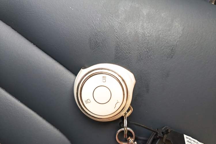 Used NETA U 2020 400 U-Shape Interior 1