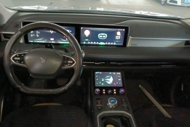 Used NETA U 2020 520 U-Create Center Console