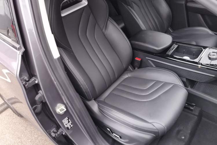 Used NETA U 2020 520 U-Create Right Front Seat