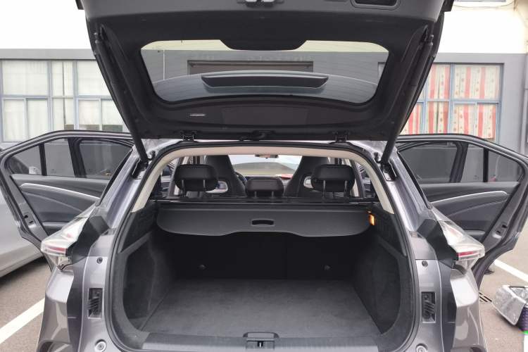 Used NETA U 2020 520 U-Create Trunk