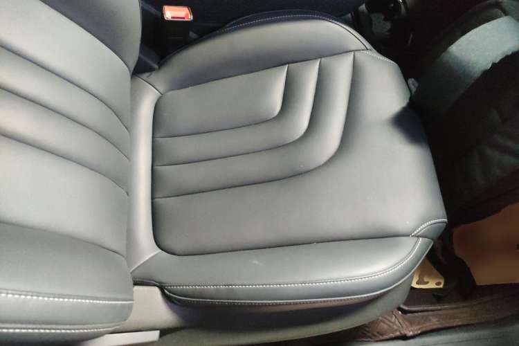 Used NETA U 2020 400 U-Enjoy Right Front Seat