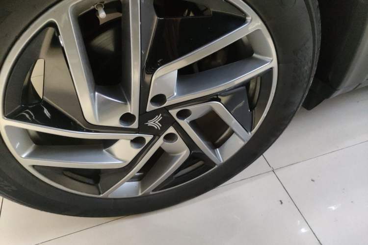 Used NETA U 2020 400 U-Enjoy Right Rear Wheel Hub