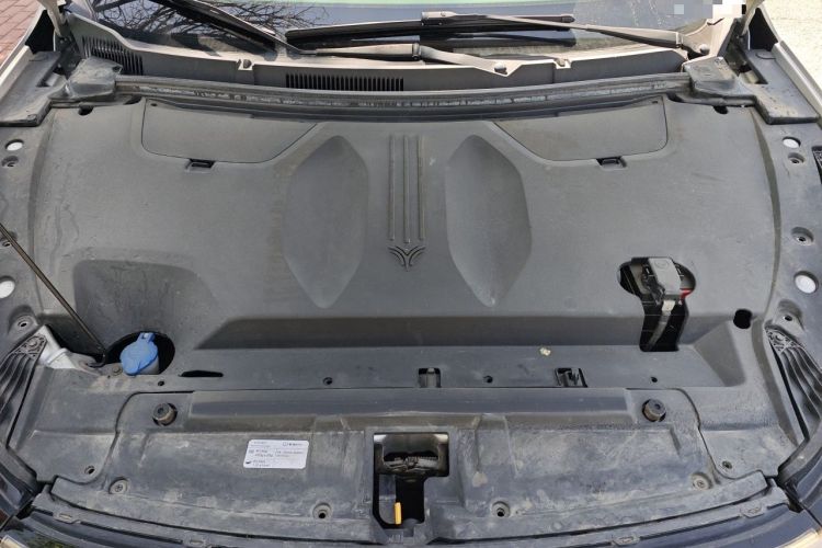 Used NETA U 2020 400 U-Create Engine Bay