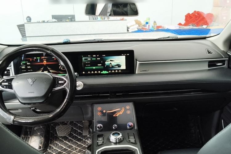 Used NETA U 2020 400 U-Create Center Console