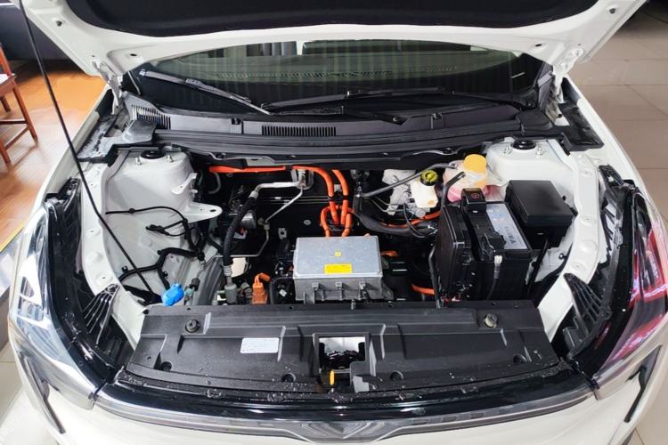 Used NETA U 2020 400 U-Create Engine Bay