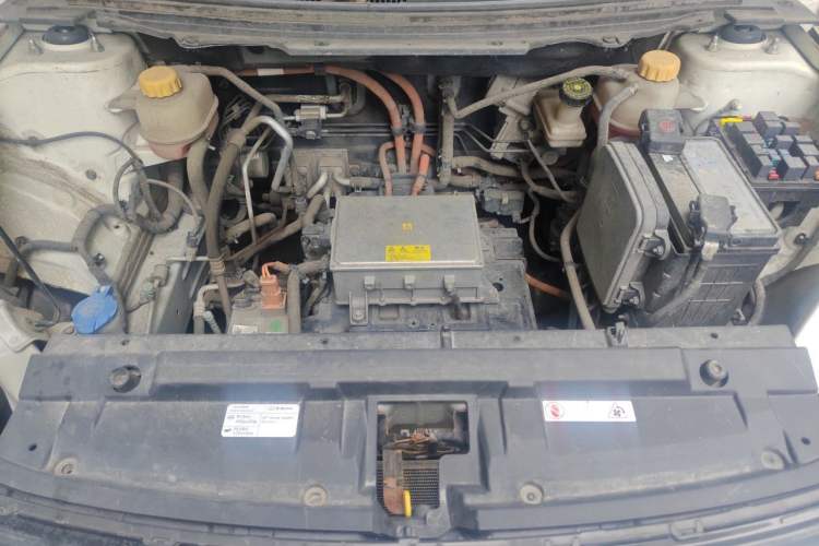 Used NETA U 2020 400 U-Shape Engine Bay