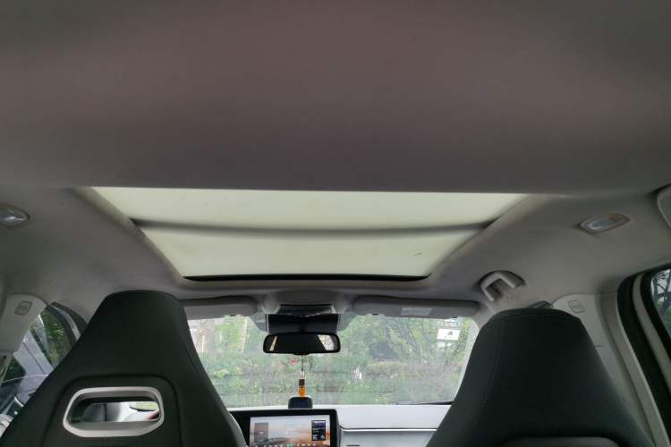Used NETA U 2020 400 U-Create Headliner