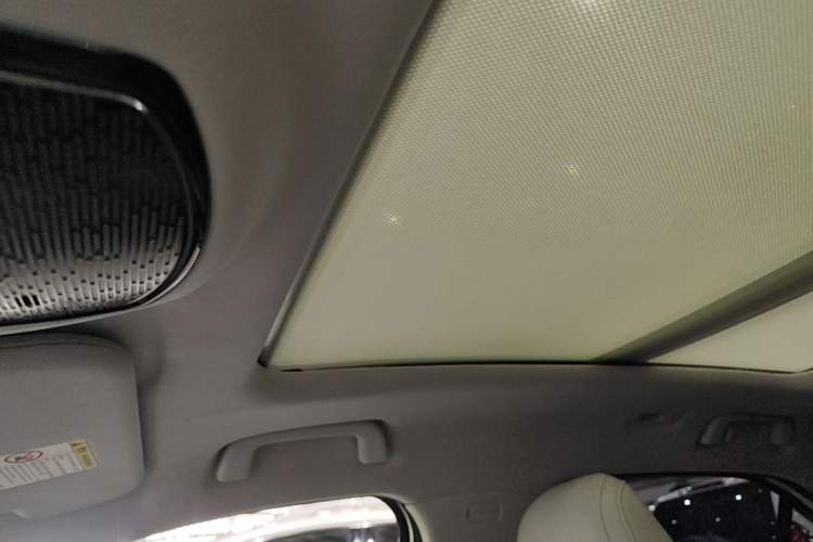 Used NETA U 2020 520 U-Create Headliner