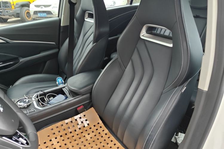 Used NETA U 2020 400 U-Enjoy Left Front Seat