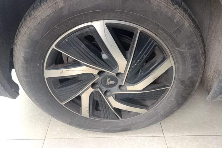 Used NETA U 2020 520 U-Shape Plus Left Front Wheel Hub