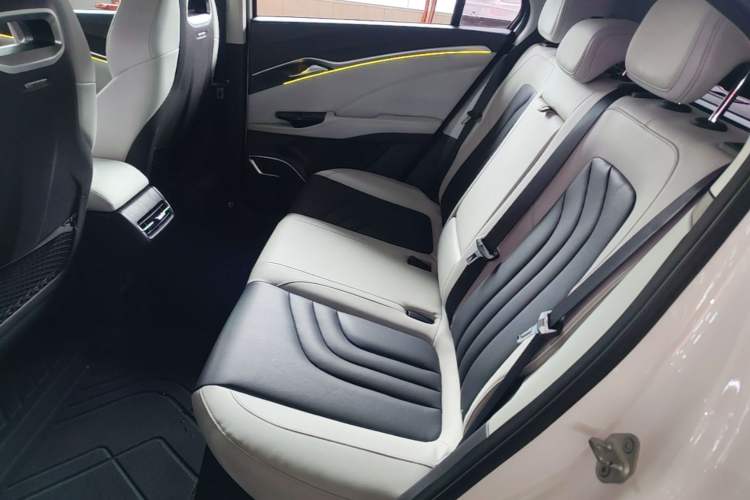 Used NETA U 2020 400 U-Create Left Rear Seat