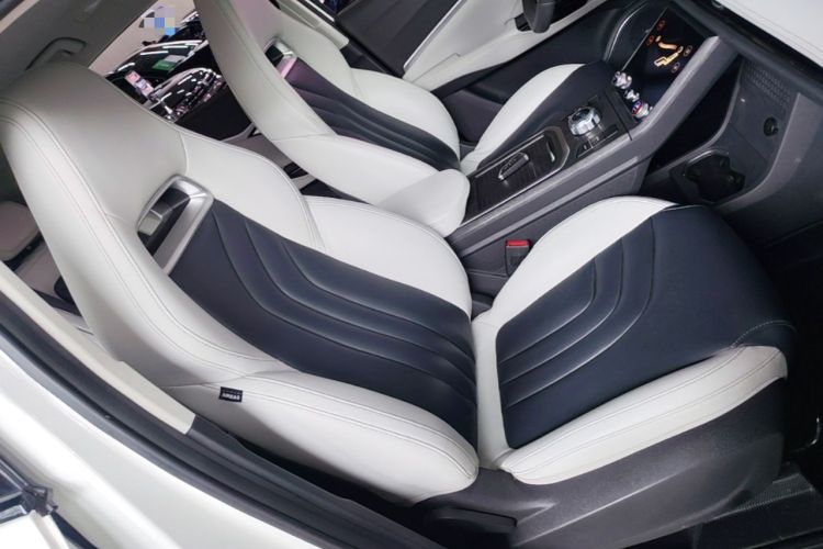 Used NETA U 2020 400 U-Create Right Front Seat