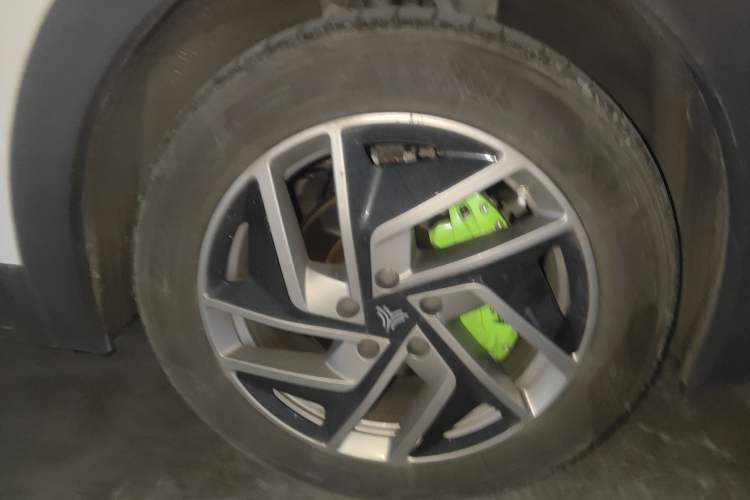 Used NETA U 2020 400 U-Enjoy Right Front Wheel Hub