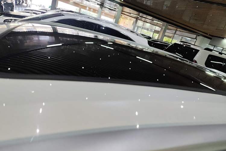 Used NETA U 2020 520 U-Create Roof