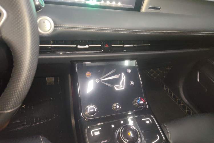 Used NETA U 2021 Pro 400 Cruiser Edition Audio And AC Panel