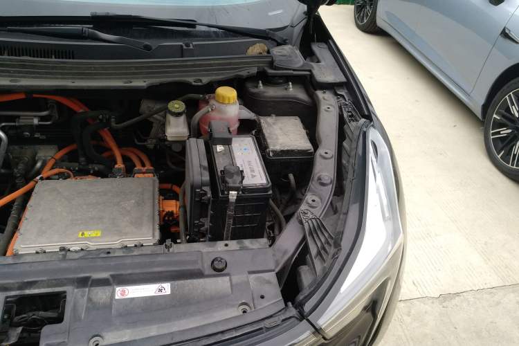Used NETA U 2021 Pro 610 Industry Custom Edition Engine Bay Left