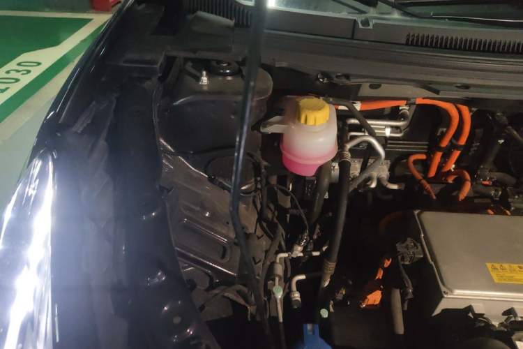 Used NETA U 2021 Pro 400 Cruiser Edition Engine Bay Right