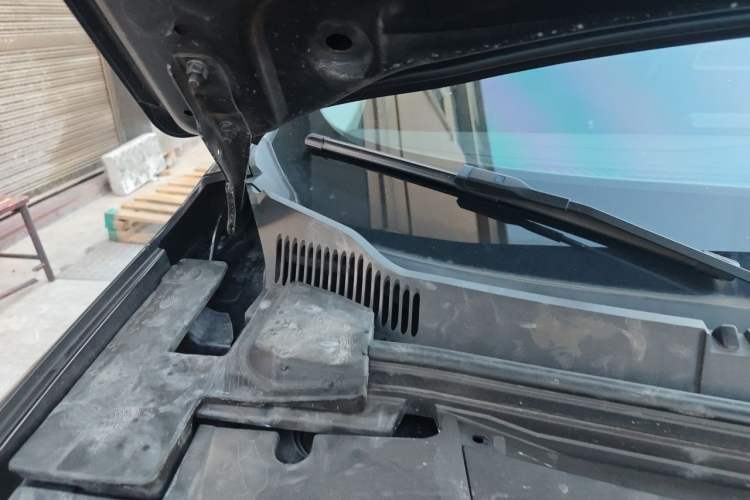 Used NETA U 2021 Pro 500 Lunar Edition Engine Bay Right